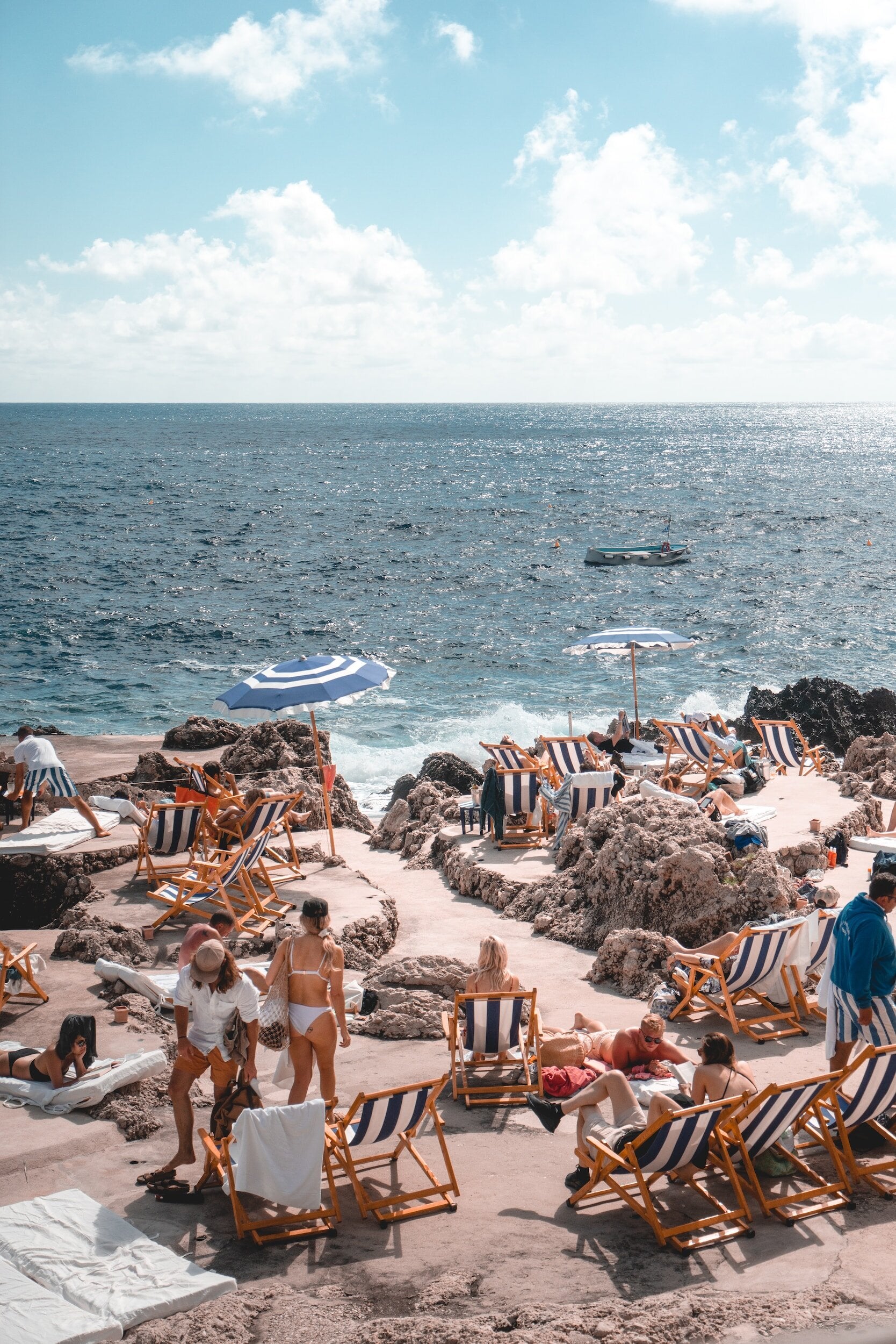 NATURAL SUNSCREEN: THE SUN-LOVER’S SECRET TO STEPPING INTO THE SUN SAFELY